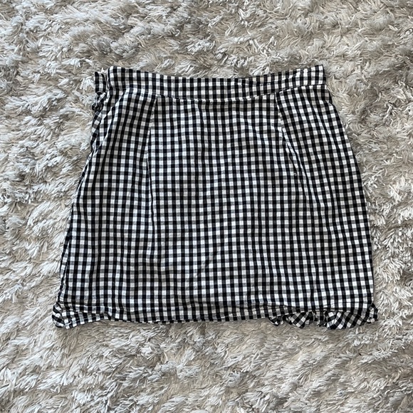 LF Gingham Skirt - Picture 6 of 6